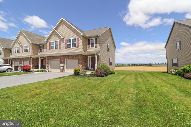 156 LINDA SUE LN, Myerstown, PA 17067