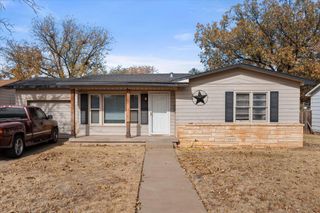 5006 42nd Street, Lubbock, TX 79414