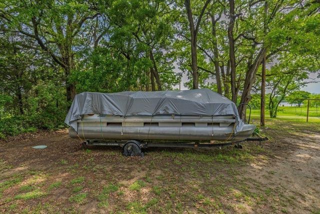 4368 W Beach Drive, Greenville, TX 75402