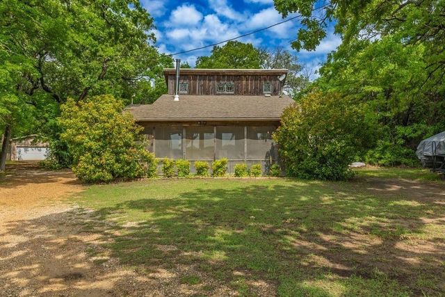 4368 W Beach Drive, Greenville, TX 75402