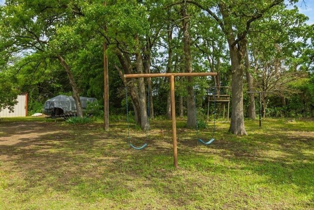 4368 W Beach Drive, Greenville, TX 75402