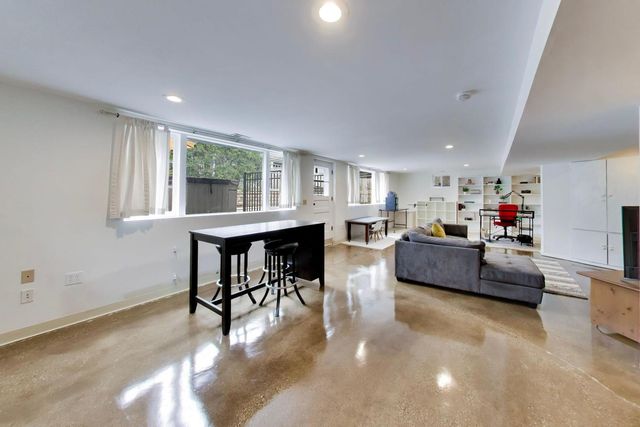 2038 Highland Avenue, Wilmette, IL 60091