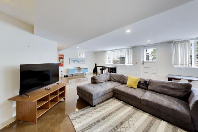 2038 Highland Avenue, Wilmette, IL 60091