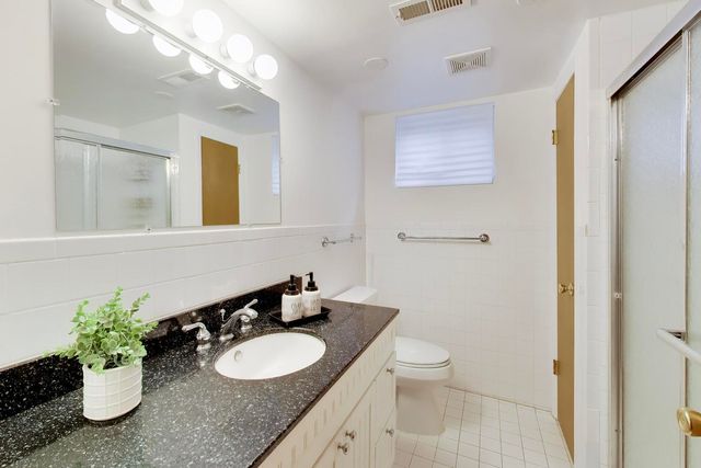 2038 Highland Avenue, Wilmette, IL 60091