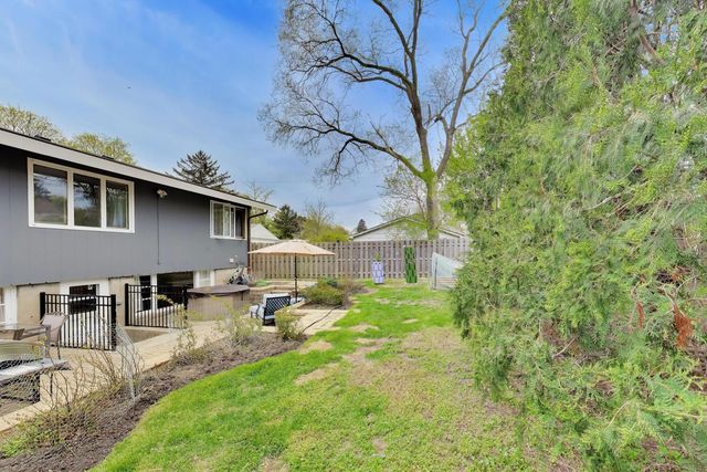 2038 Highland Avenue, Wilmette, IL 60091