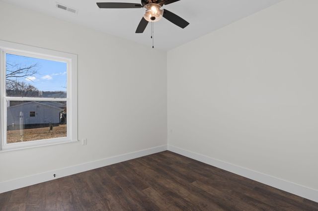 2012 Ann Lane NW, Cleveland, TN 37312