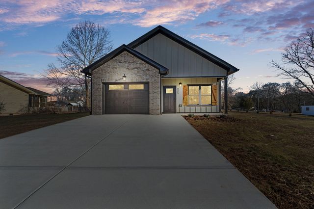 2012 Ann Lane NW, Cleveland, TN 37312