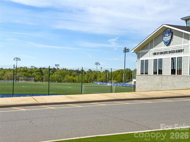 7041 Carnwarth Lane, Fort Mill, SC 29707