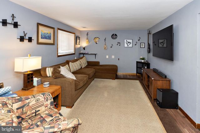 136 STATE ST, Blackwood, NJ 08012