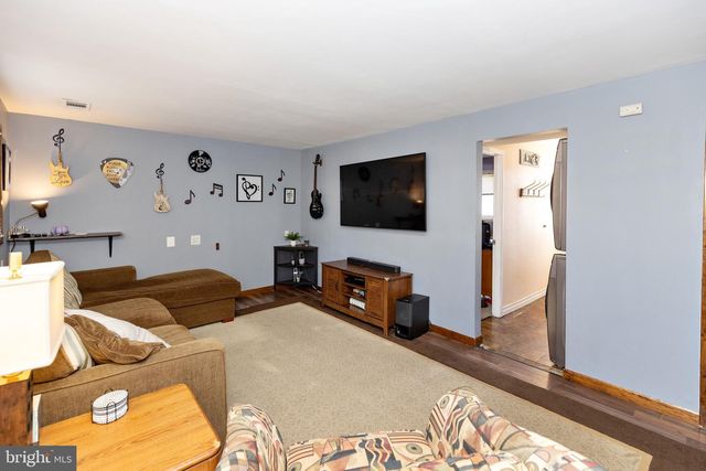 136 STATE ST, Blackwood, NJ 08012