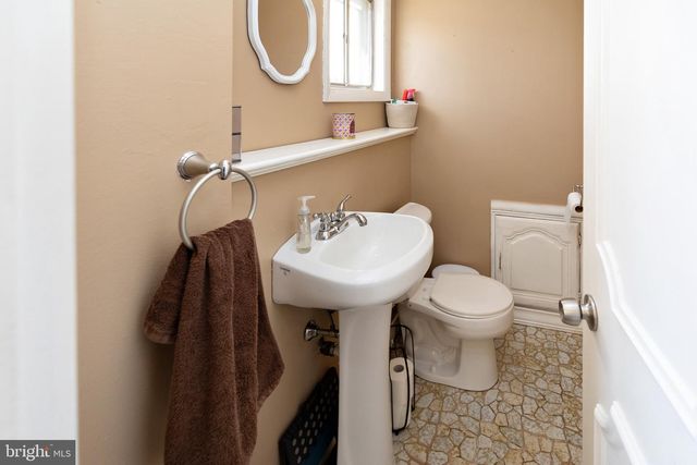 136 STATE ST, Blackwood, NJ 08012