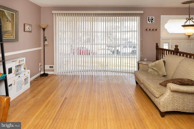 136 STATE ST, Blackwood, NJ 08012