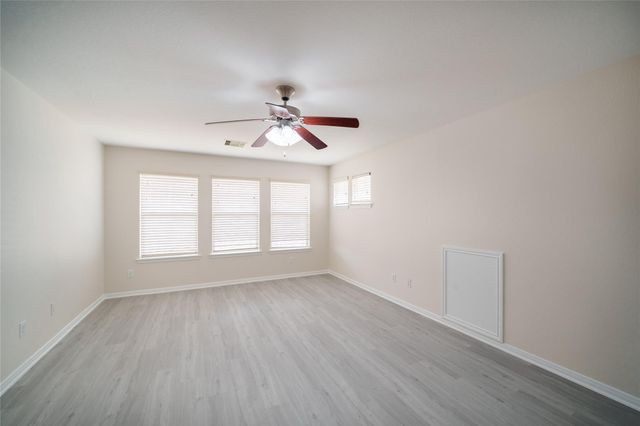 12206 Cove Bluff Court, Cypress, TX 77433