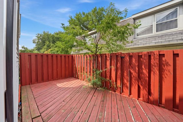 1784 Queensbury Circle 5714, Hoffman Estates, IL 60169