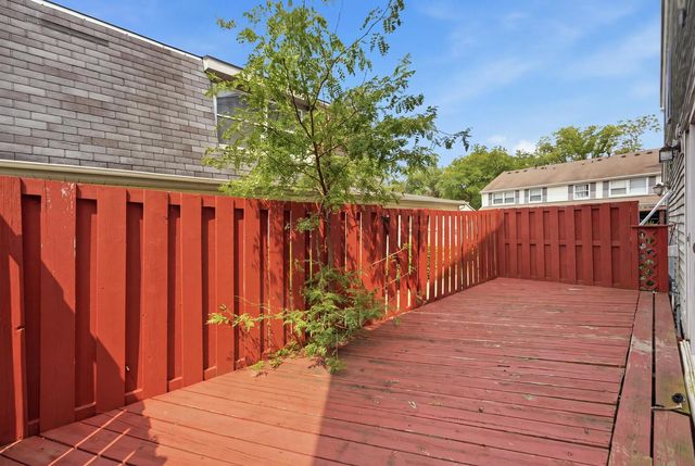1784 Queensbury Circle 5714, Hoffman Estates, IL 60169