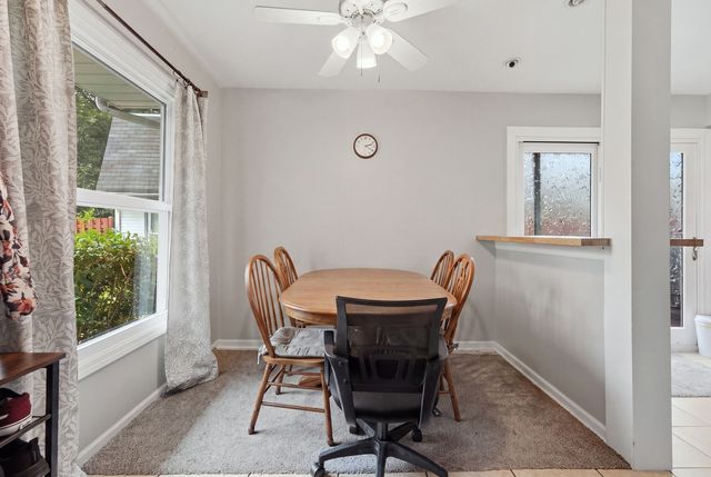 1784 Queensbury Circle 5714, Hoffman Estates, IL 60169