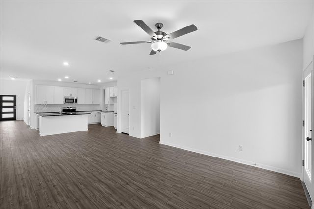 456 Breccia TRL, Liberty Hill, TX 78642
