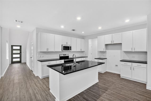 456 Breccia TRL, Liberty Hill, TX 78642