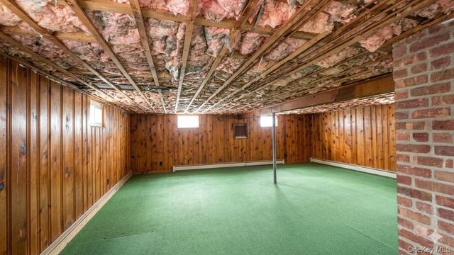 69 Soundview Road, Great Neck, NY 11020