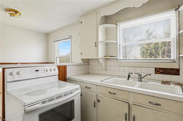 3611 Clinard Avenue, Winston-salem, NC 27127