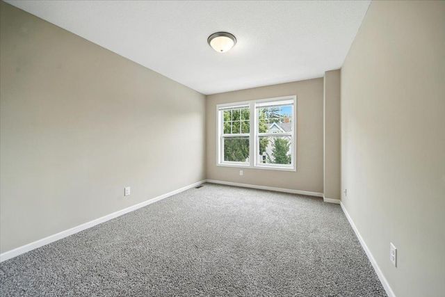600 W 32nd Street 3, Minneapolis, MN 55408