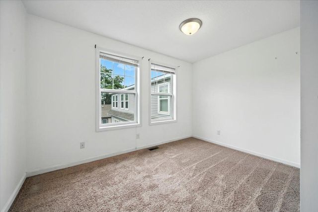 600 W 32nd Street 3, Minneapolis, MN 55408