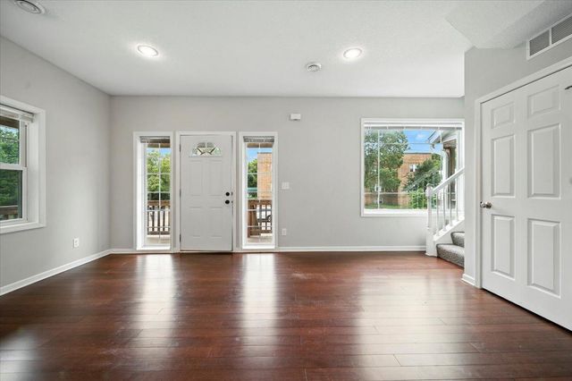 600 W 32nd Street 3, Minneapolis, MN 55408