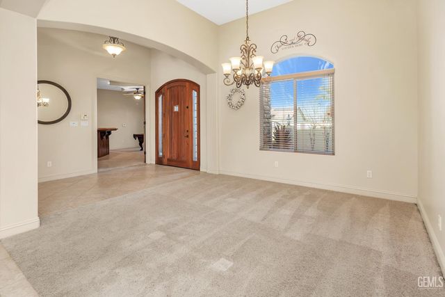 17321 Falling Creek, Bakersfield, CA 93314