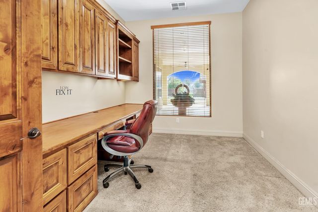 17321 Falling Creek, Bakersfield, CA 93314