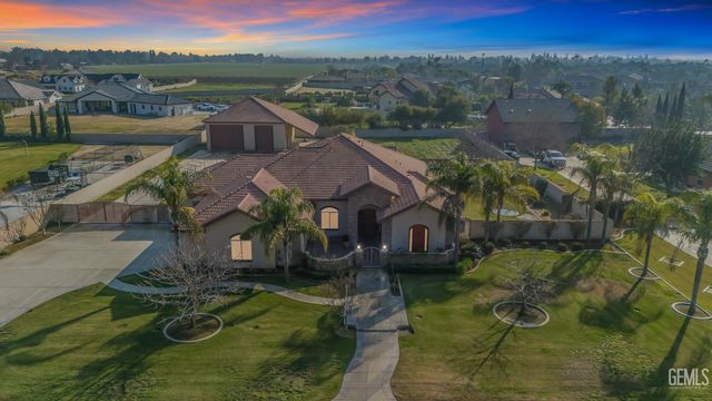 17321 Falling Creek, Bakersfield, CA 93314