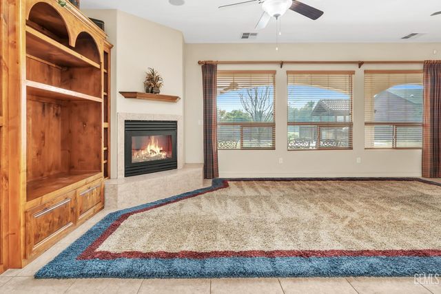 17321 Falling Creek, Bakersfield, CA 93314