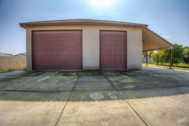 17321 Falling Creek, Bakersfield, CA 93314