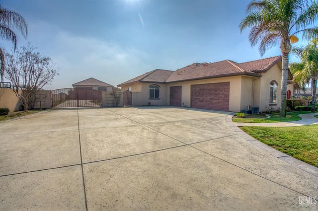17321 Falling Creek, Bakersfield, CA 93314