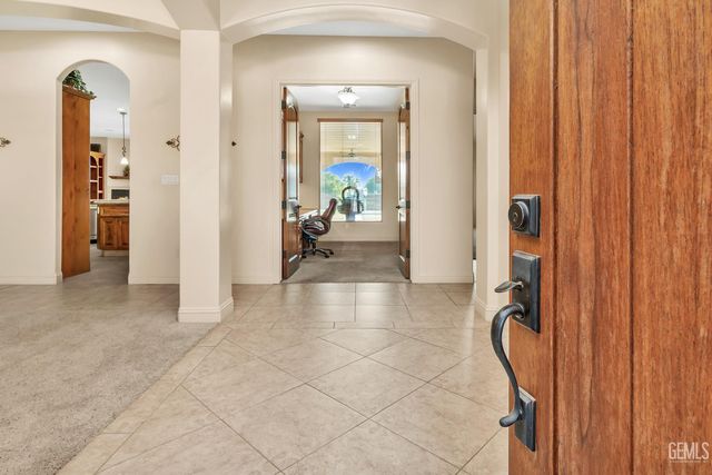 17321 Falling Creek, Bakersfield, CA 93314