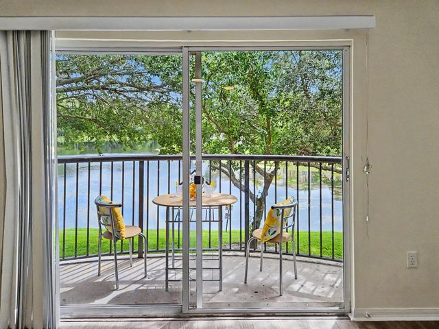 500 Crestwood Court N 504, Royal Palm Beach, FL 33411