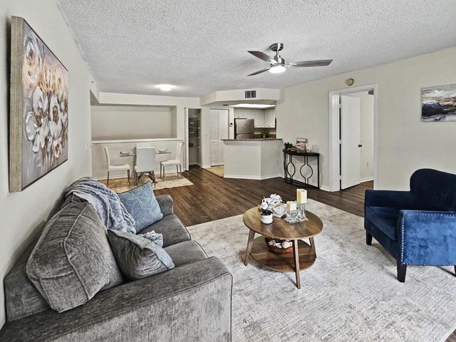 500 Crestwood Court N 504, Royal Palm Beach, FL 33411