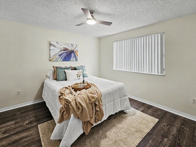 500 Crestwood Court N 504, Royal Palm Beach, FL 33411