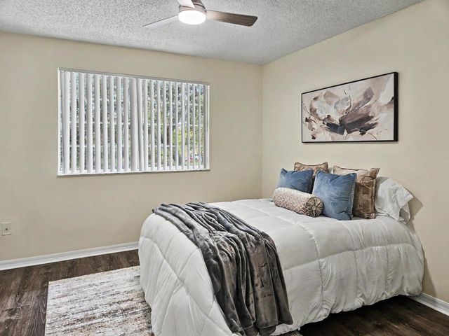 500 Crestwood Court N 504, Royal Palm Beach, FL 33411