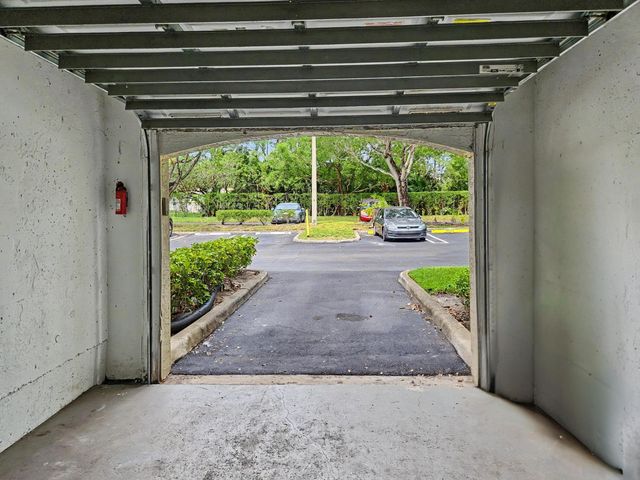 500 Crestwood Court N 504, Royal Palm Beach, FL 33411