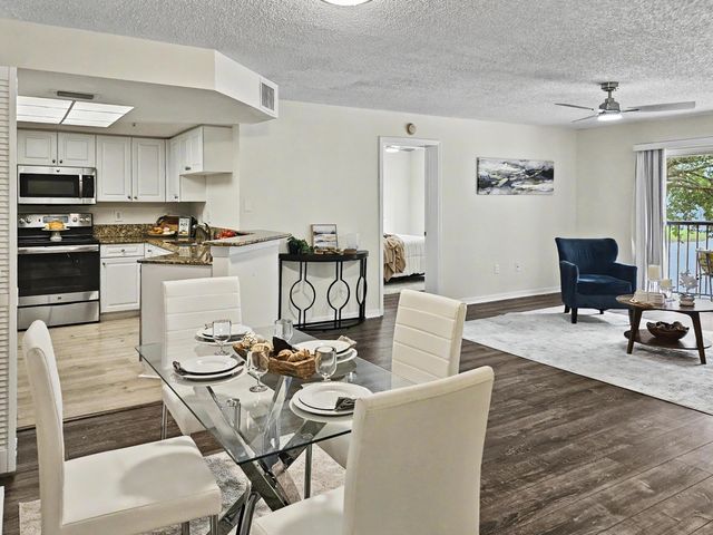 500 Crestwood Court N 504, Royal Palm Beach, FL 33411