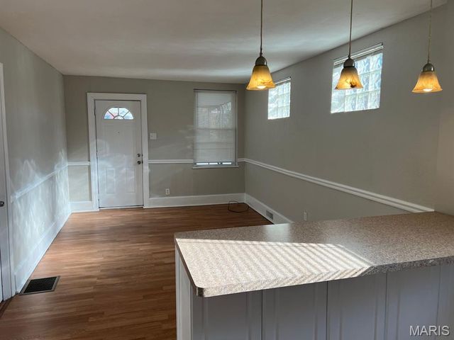 1149 Watts Avenue, St Louis, MO 63130