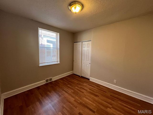 1149 Watts Avenue, St Louis, MO 63130