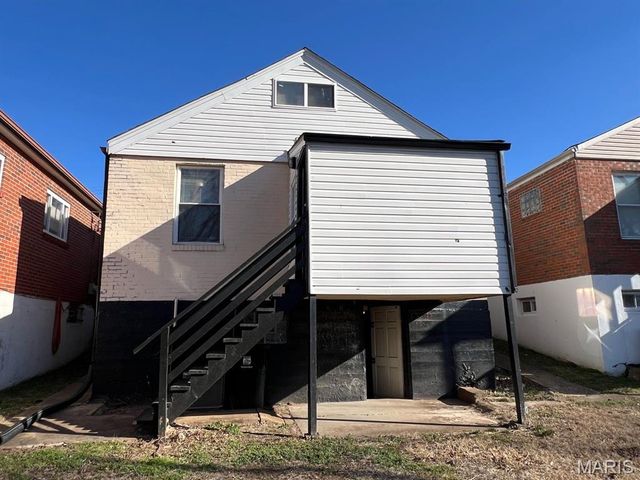 1149 Watts Avenue, St Louis, MO 63130