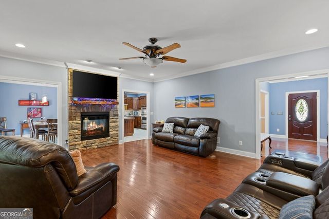 45 Hemlock Court, Talking Rock, GA 30175