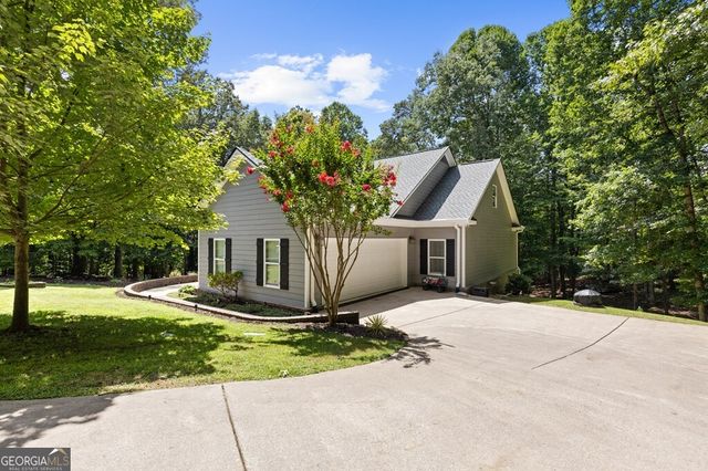 45 Hemlock Court, Talking Rock, GA 30175