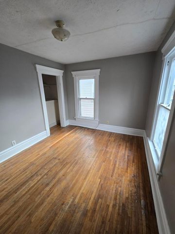 2082 N 4th Street, Columbus, OH 43201