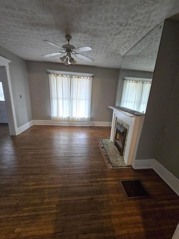 2082 N 4th Street, Columbus, OH 43201