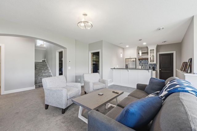 6975 Kimberly Court N, Maple Grove, MN 55311