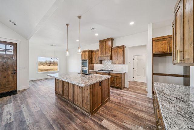 3077 S 4322 Road, Pryor, OK 74361