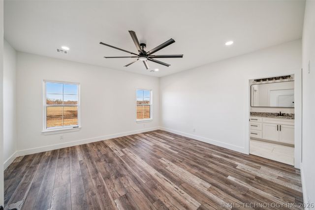 3077 S 4322 Road, Pryor, OK 74361